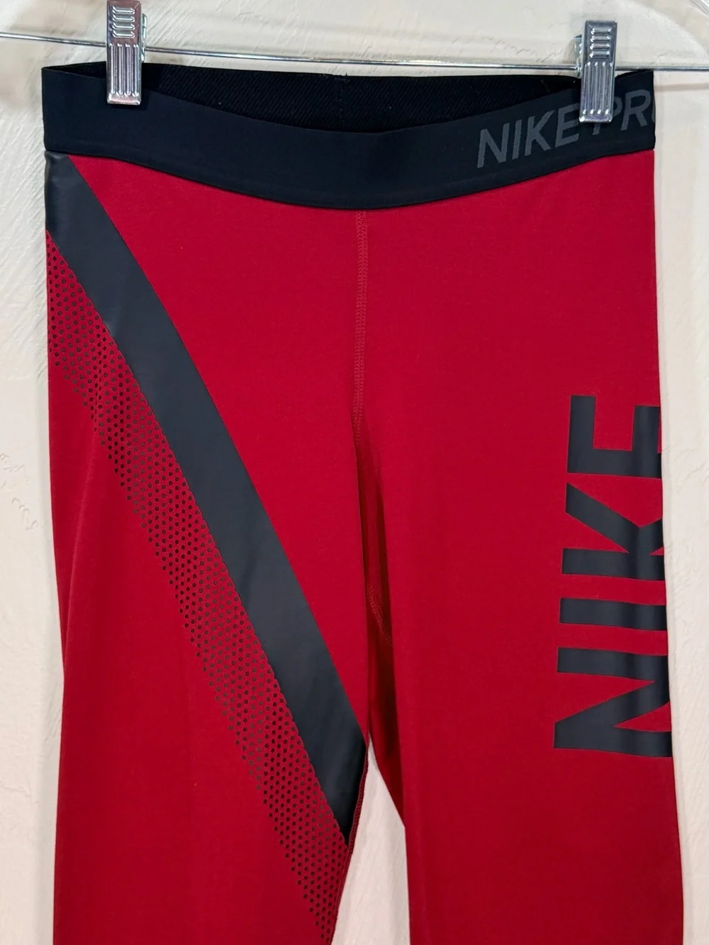 Nike Women’s Running fleece lined Maroon Leggings with Black Logo
